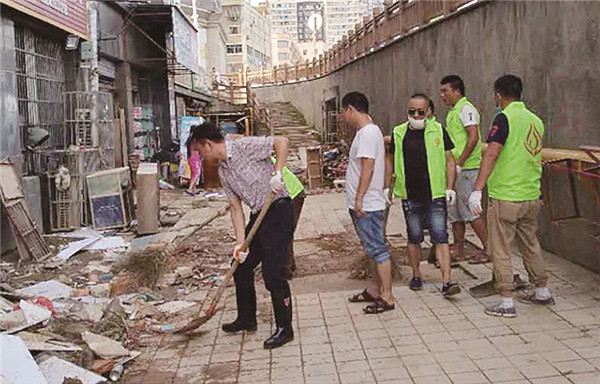 宁乡市非公经济企业参与灾后重建工作.jpg